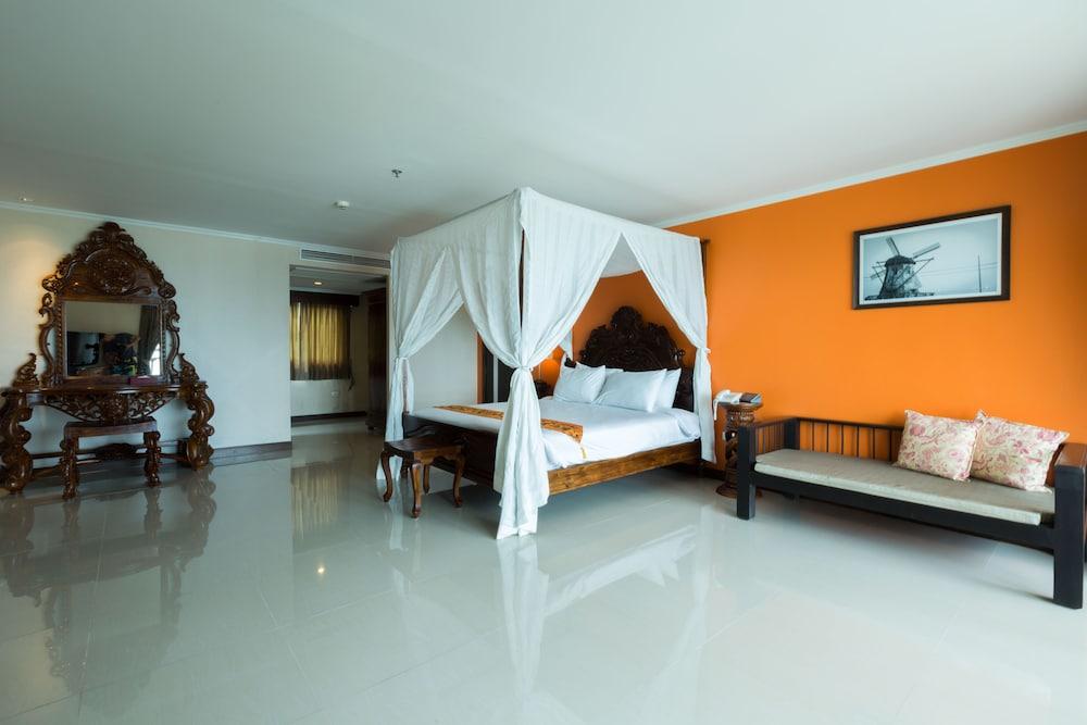 Royal Phala Cliff Beach Resort Бан-Чанг Экстерьер фото